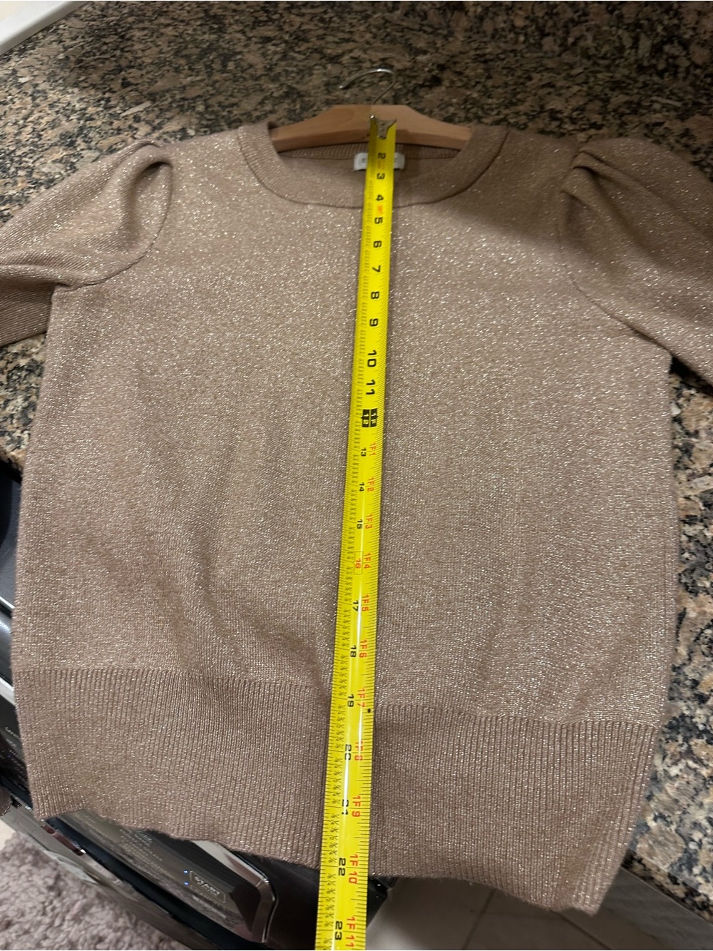 EVEREVE Metallic Puff Sleeve Sweater Taupe Gold Size Small - Picture 8 of 9